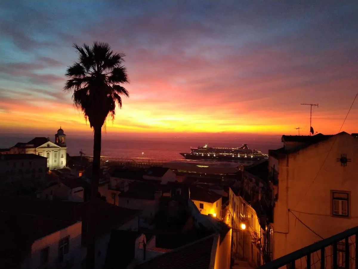 Апартаменты Indigo Moon'S Secret Sanctuary In Alfama Лиссабон 0*,